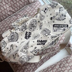 Beis Kids Graphic Print Canvas Duffle Bag